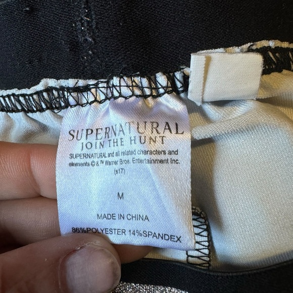 SUPERNATURAL Women’s Leggings size Medium - Picture 3 of 4